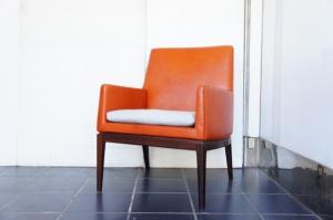 LEATHER ROSEWOOD EASY CHAIR