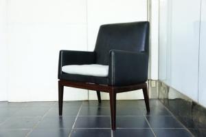 ROSEWOOD LEATHER EASY CHAIR
