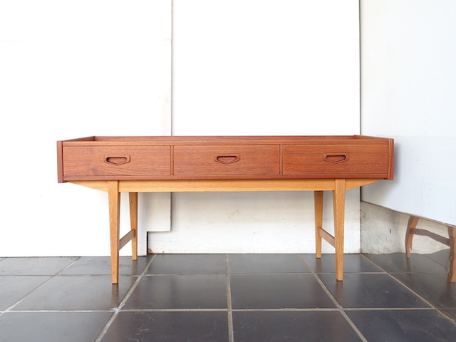 TEAK OAK LOW SIDEBOARD