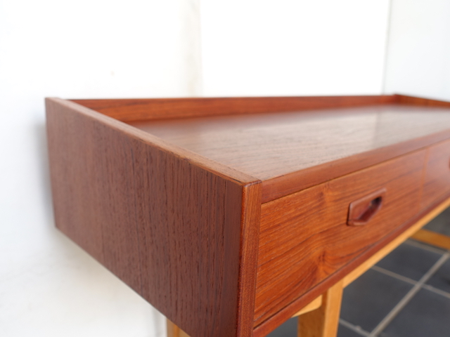 TEAK OAK LOW SIDEBOARD