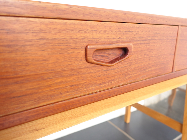 TEAK OAK LOW SIDEBOARD