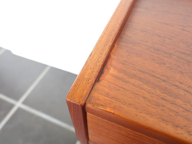 TEAK OAK LOW SIDEBOARD