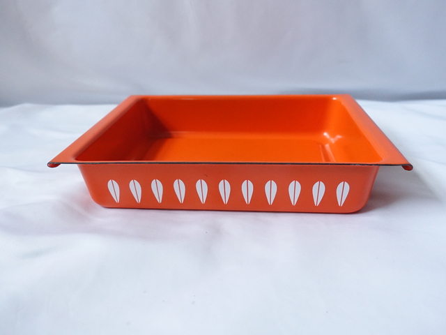 ENAMEL OVEN TRAY