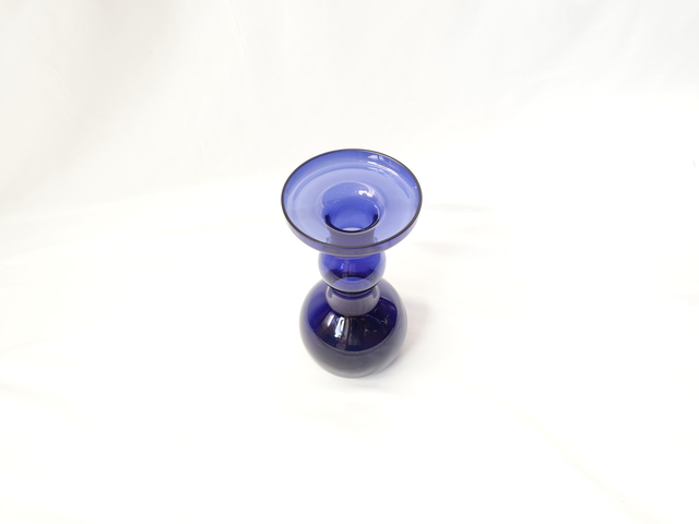 VIOLET VASE 1483