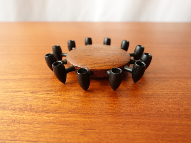 TEAK IRON CANDLE HOLDER