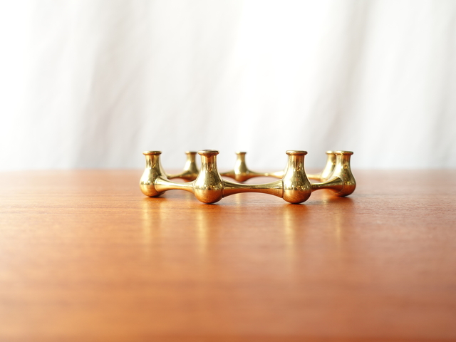 GOLD TONE CANDLE HOLDER