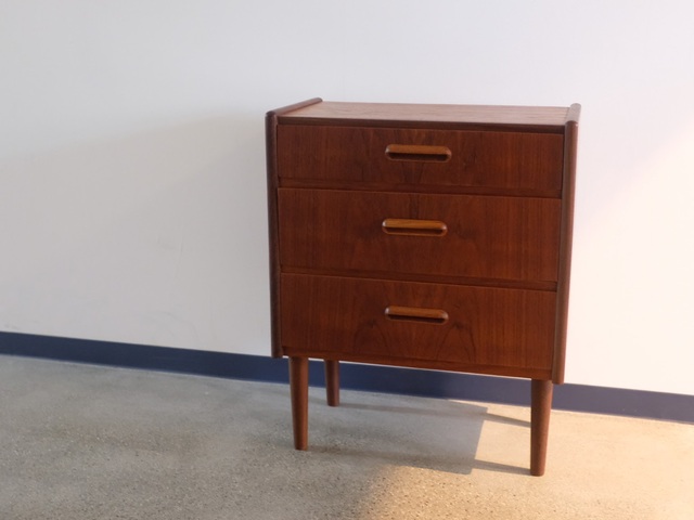 TEAK 3DRAWERS CHEST