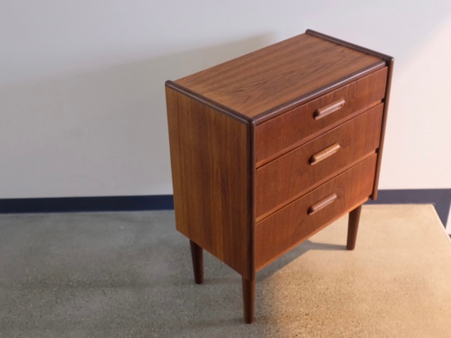 TEAK 3DRAWERS CHEST