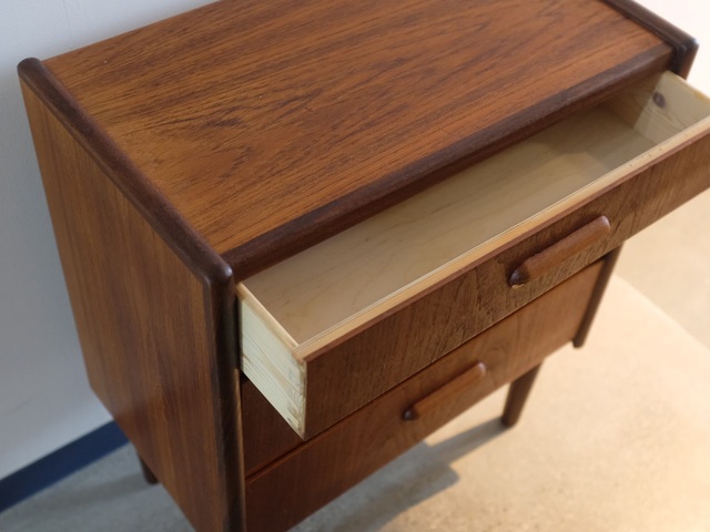 TEAK 3DRAWERS CHEST