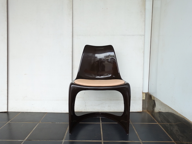 NO.290 PLASTIC SIDE CHAIR