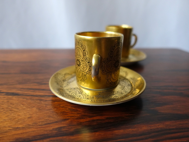 ARABIA CUP&SAUCER GILDA