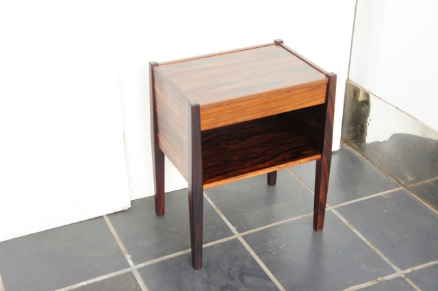 ROSEWOOD SMALL CHEST