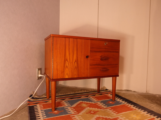 TEAK 3 DRAWERS SMALL CABINET