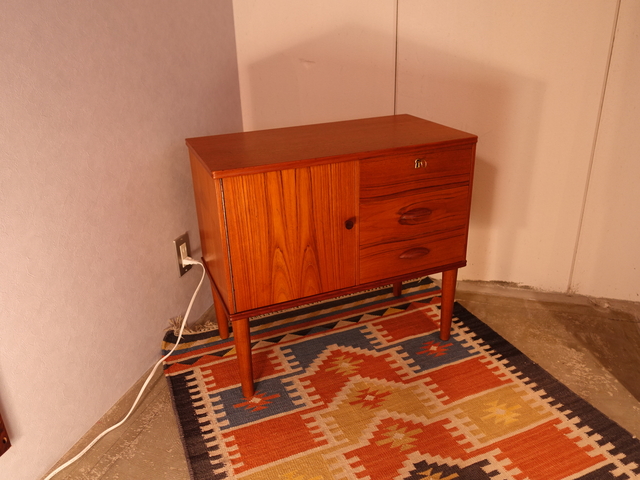 TEAK 3 DRAWERS SMALL CABINET