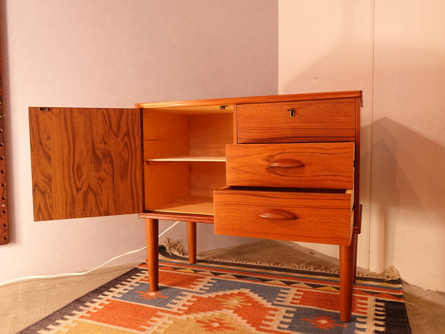 TEAK 3 DRAWERS SMALL CABINET