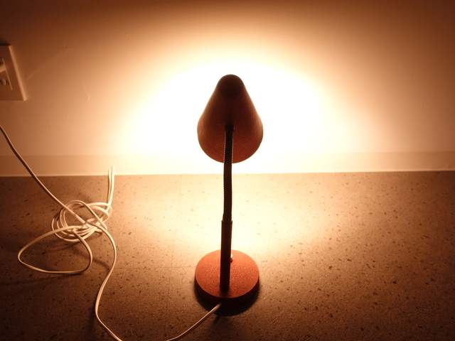 TABLE LAMP RED