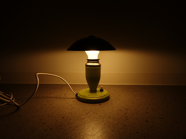 TABLE LAMP LIGHT GREEN