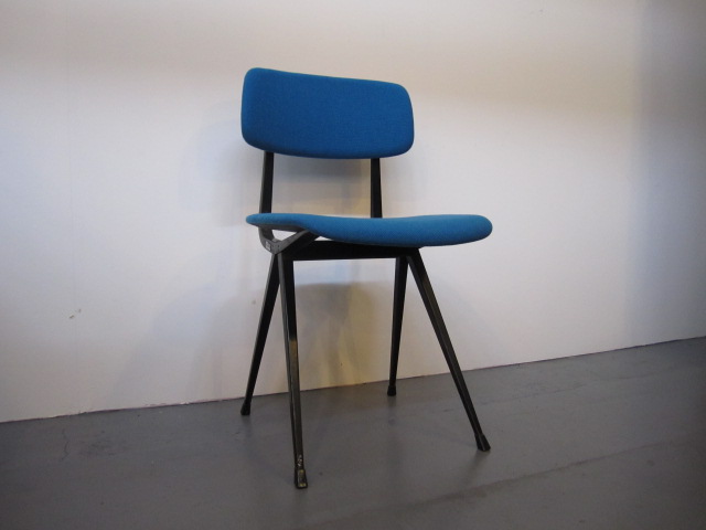 RESULT CHAIR