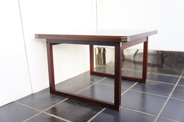 ROSEWOOD LOW TABLE 2