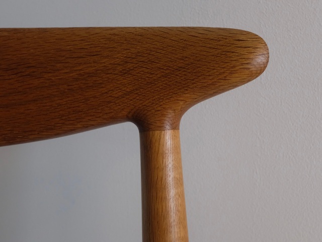W2 OAK CHAIR