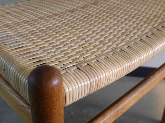 W2 OAK CHAIR