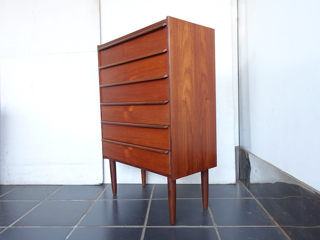 TEAK MIDDLE SIZE 6 DRAWERS