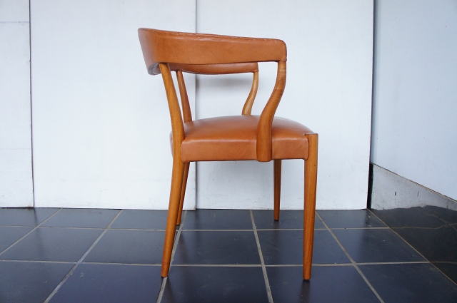 MAHOGANY ARM CHAIR