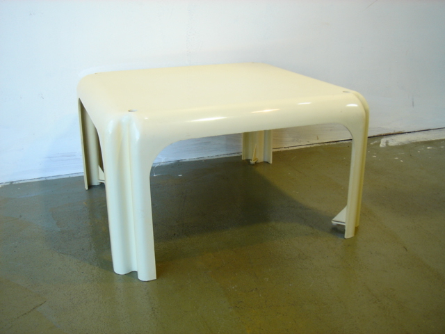 ヴィコ・マギストレッティ エレナテーブル 60年代